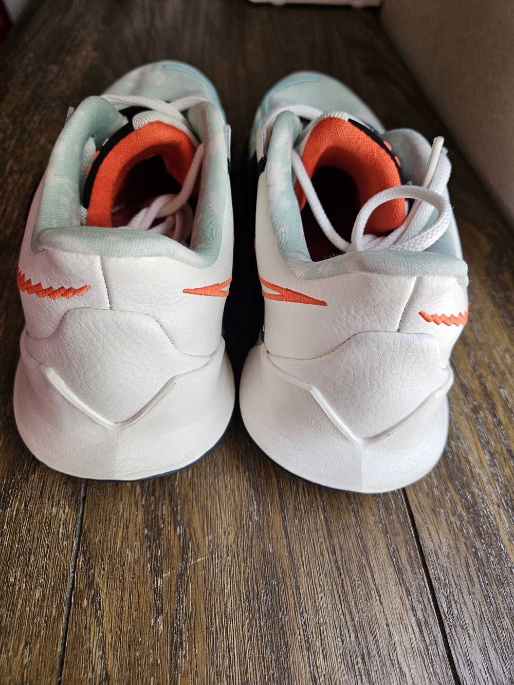 Nike Kyrie Low 3 Sail Team Orange CJ1286-101 NIB DS Size 9 Men's - Picture 2 of 8